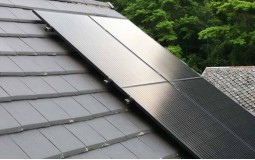 Exemple d'installation solaire sur toiture tuile