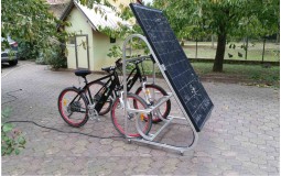 Support de recharge solaire pour vélo électrique